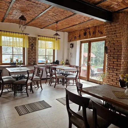 招待所 Stara Kuznia 拉德库夫