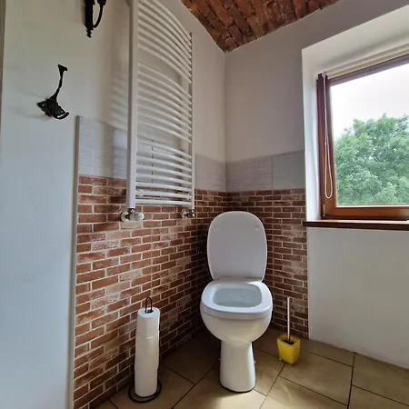 Stara Kuznia 招待所